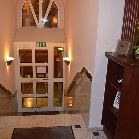 Amadeo Hotel 3*